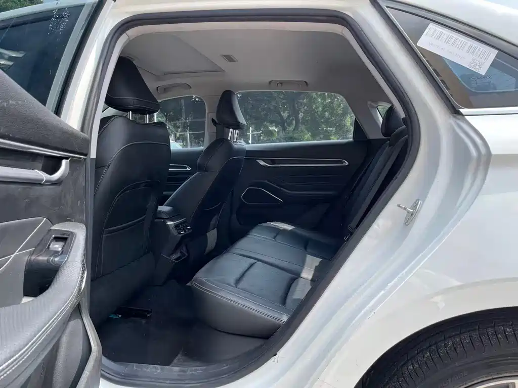 Geely Emgrand — миниатюра 9