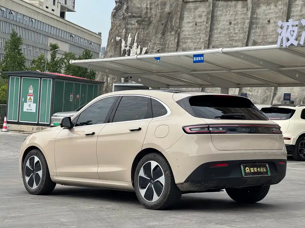 AITO Wenjie AITO M5 — миниатюра 5
