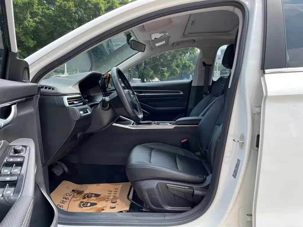 Geely Emgrand — миниатюра 8