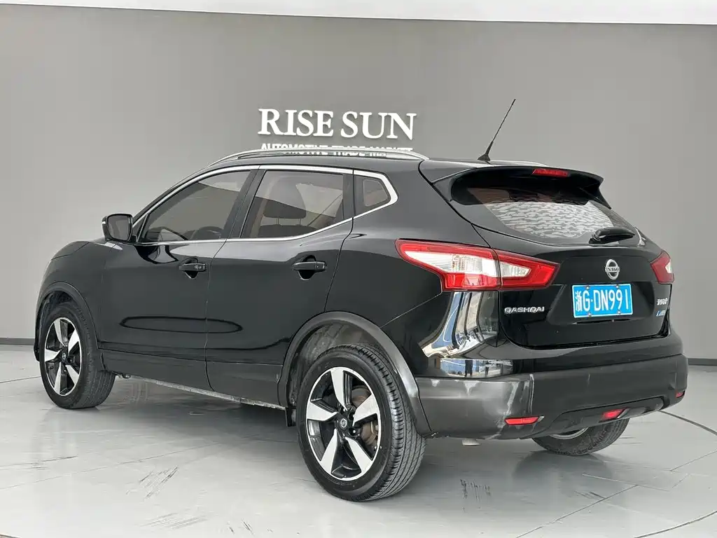 Nissan Qashqai — миниатюра 6