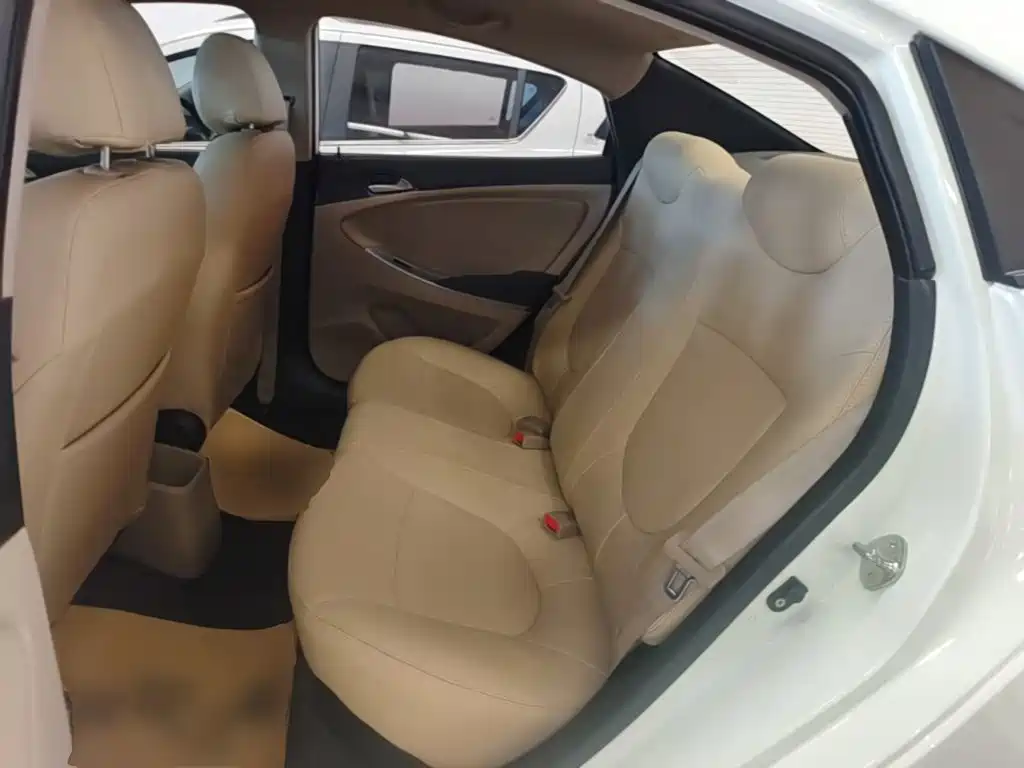 Hyundai Verna — миниатюра 17