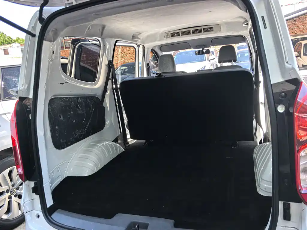 Wuling Hongguang EV — миниатюра 18