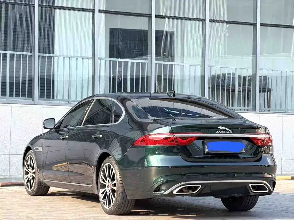 Jaguar XFL — миниатюра 11