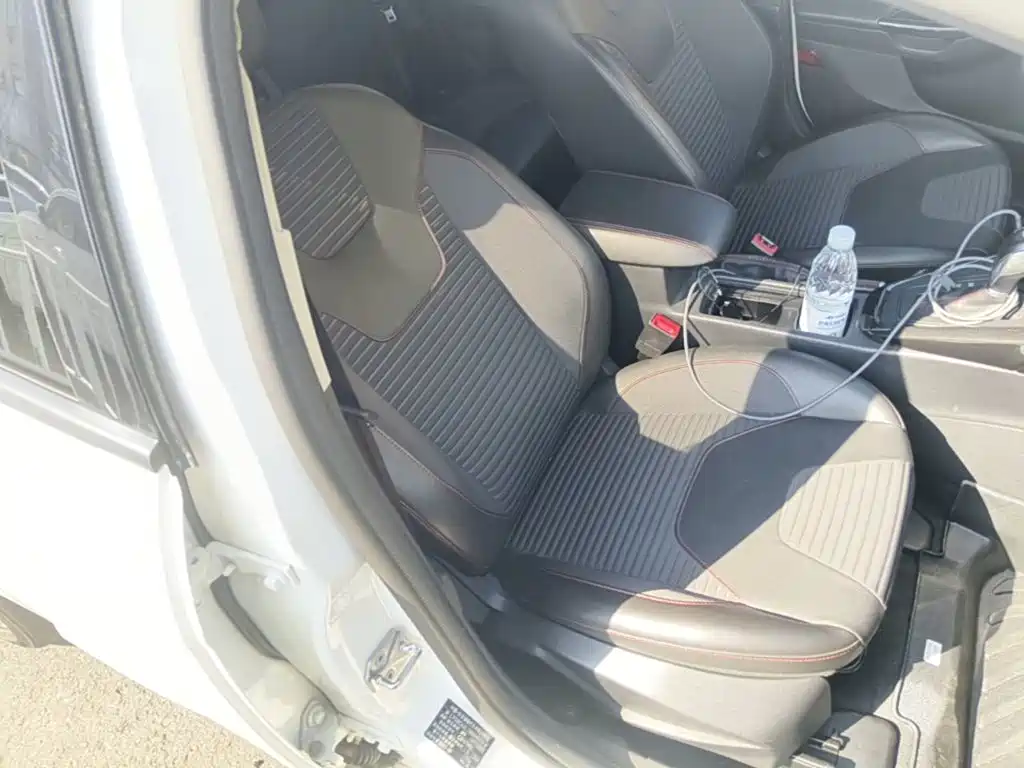 Ford Focus — миниатюра 25