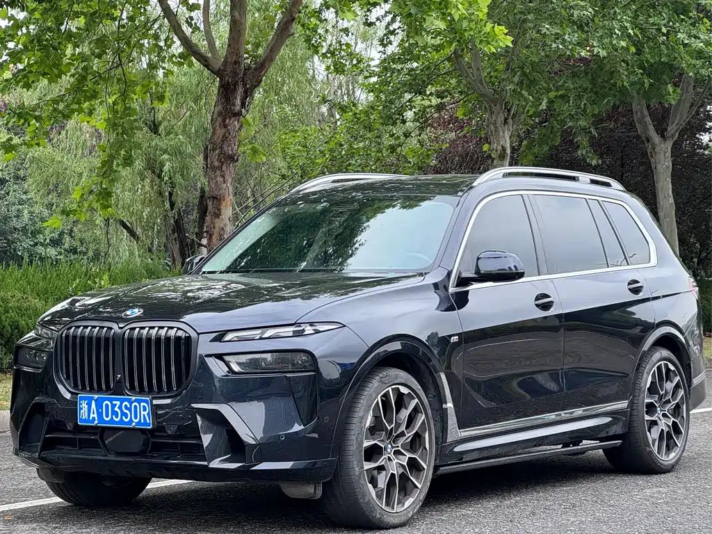 BMW X7 2023