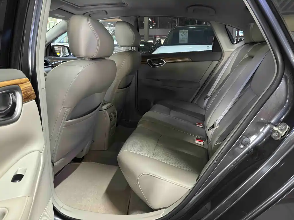 Nissan Sylphy — миниатюра 8