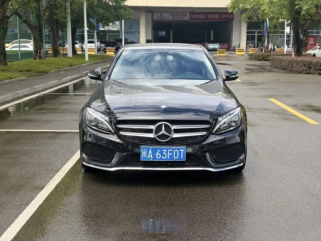 Mercedes-Benz C-Class — миниатюра 2