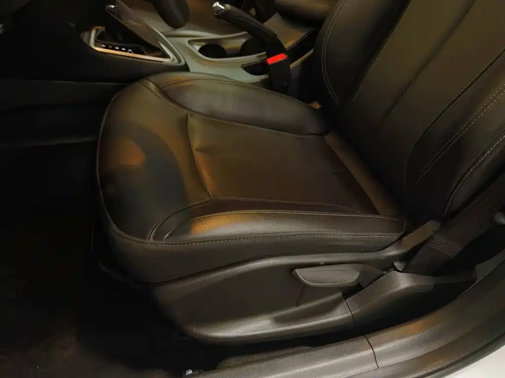 Buick Excelle — миниатюра 20