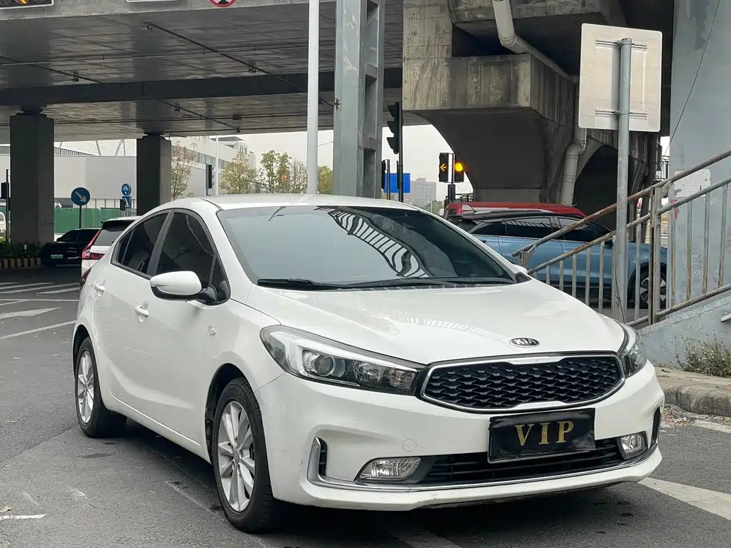 KIA K3