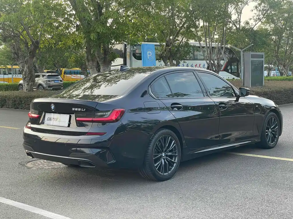 BMW 3 Series 3 2022 325Li M Sport