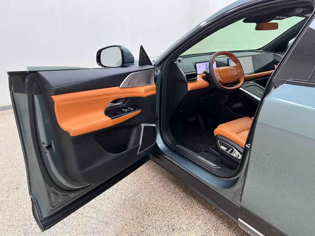 XPeng G9 — миниатюра 12