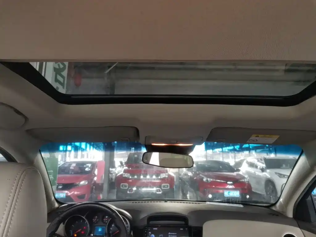 Chevrolet Cruze — миниатюра 18