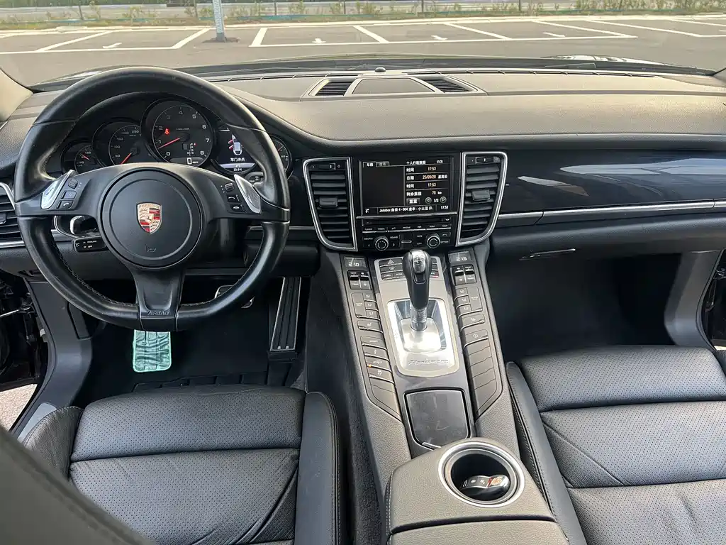 Porsche Panamera — миниатюра 11