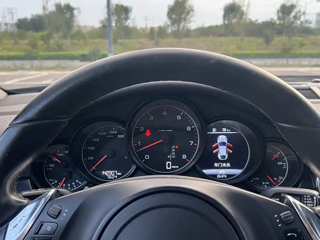 Porsche Panamera — миниатюра 12