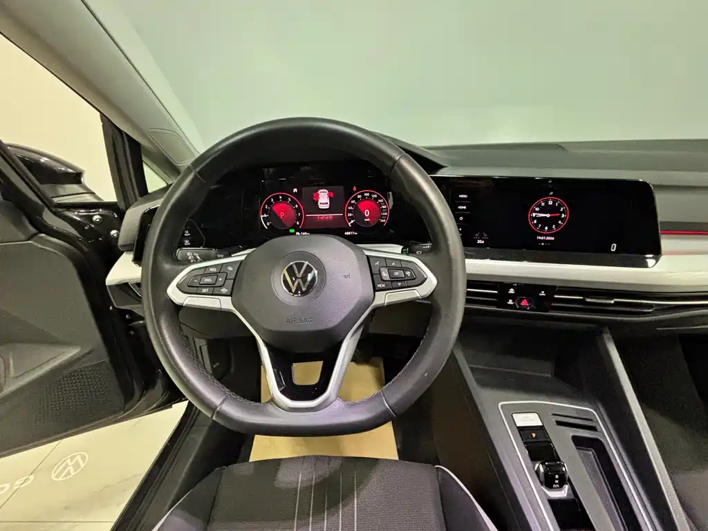 Volkswagen Golf — миниатюра 9