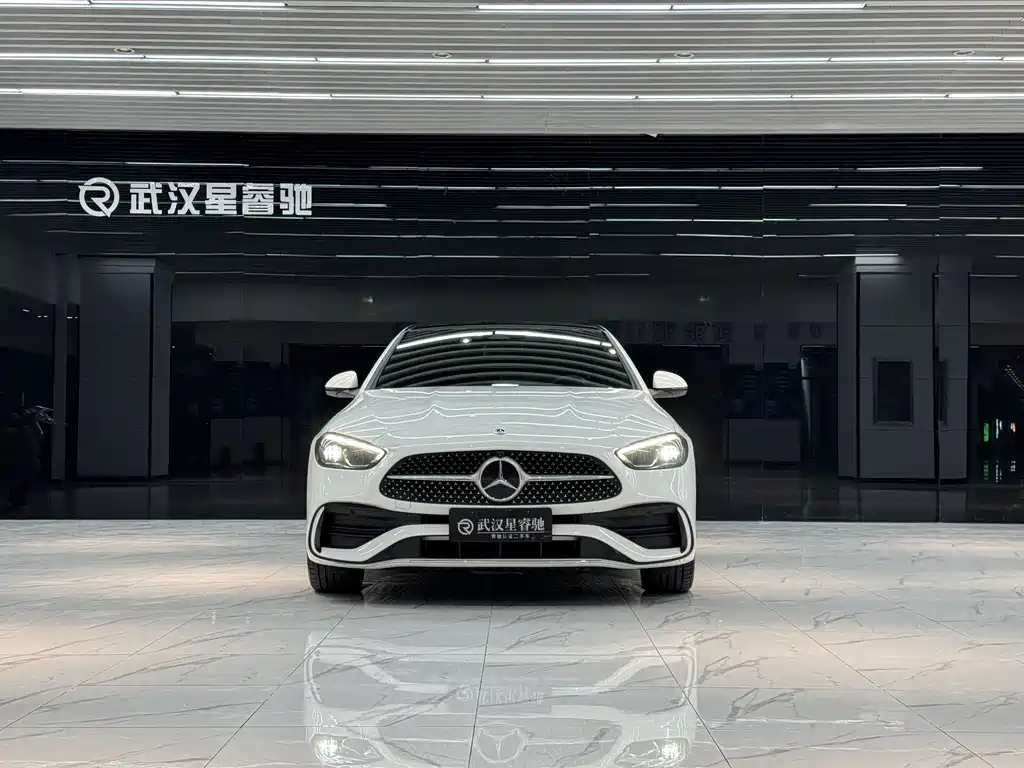 Mercedes-Benz C-Class — миниатюра 4