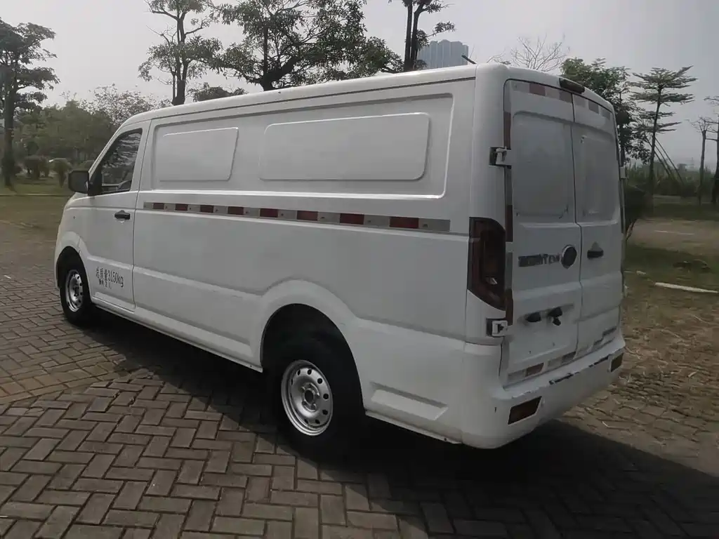 Foton EV6 — миниатюра 6
