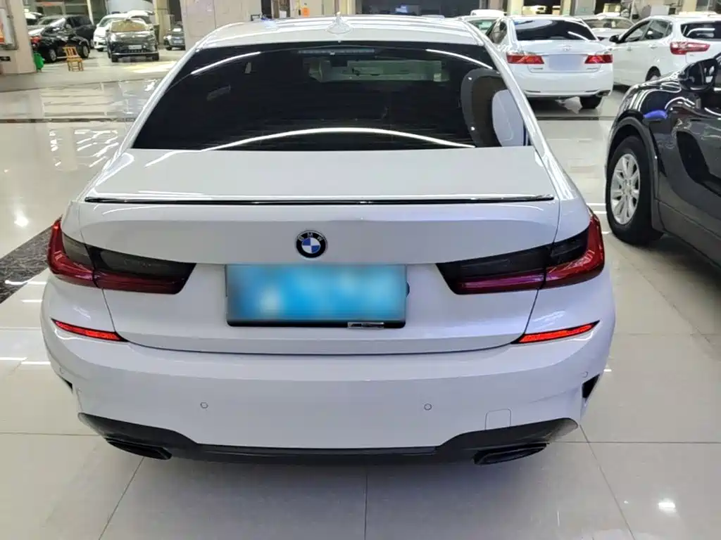 BMW 3 Series — миниатюра 6