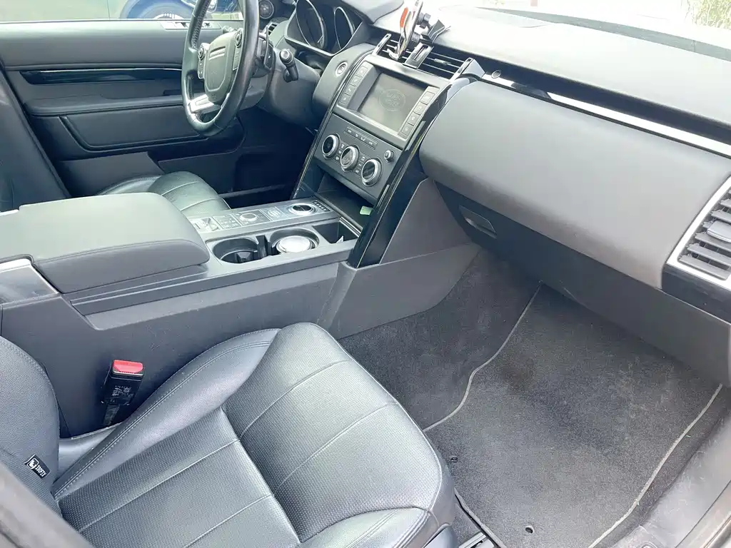Land Rover Discovery — миниатюра 5