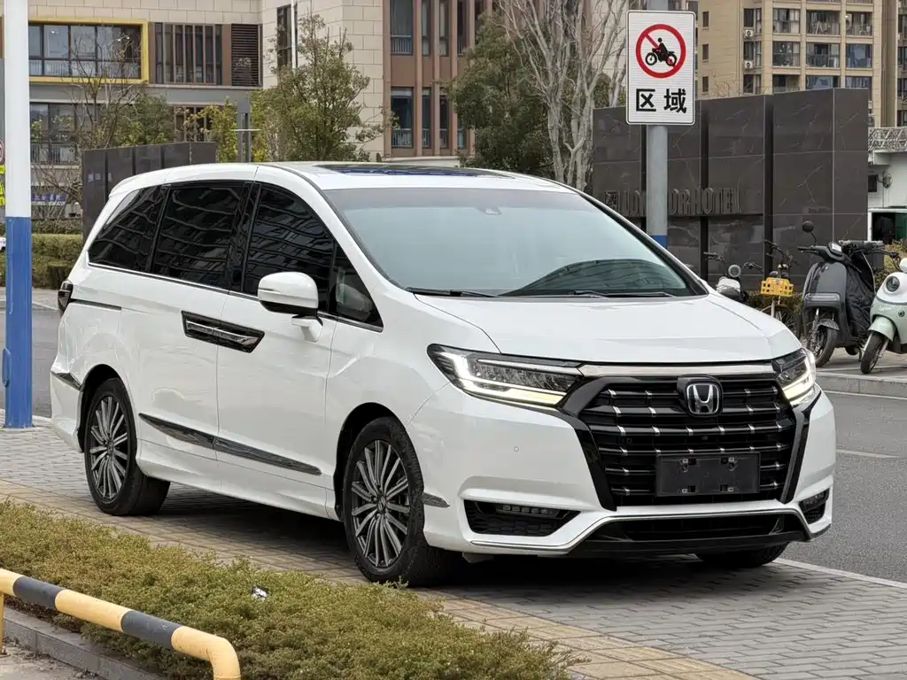 Honda Elysion — миниатюра 7