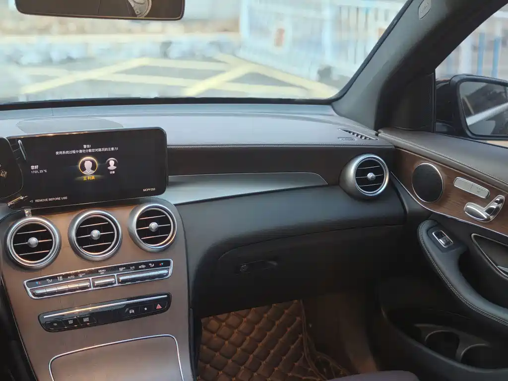 Mercedes-Benz GLC — миниатюра 8