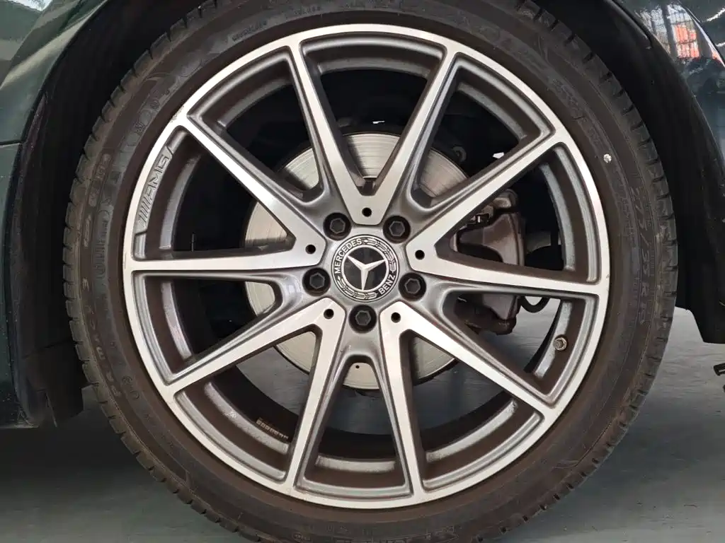 Mercedes-Benz E-Class (Import) — миниатюра 18