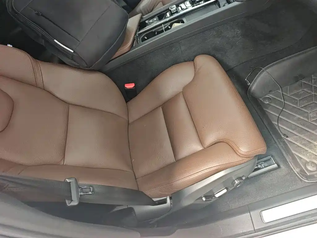 Volvo XC60 — миниатюра 25
