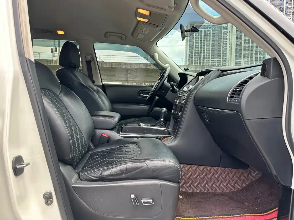 Nissan Patrol — миниатюра 11