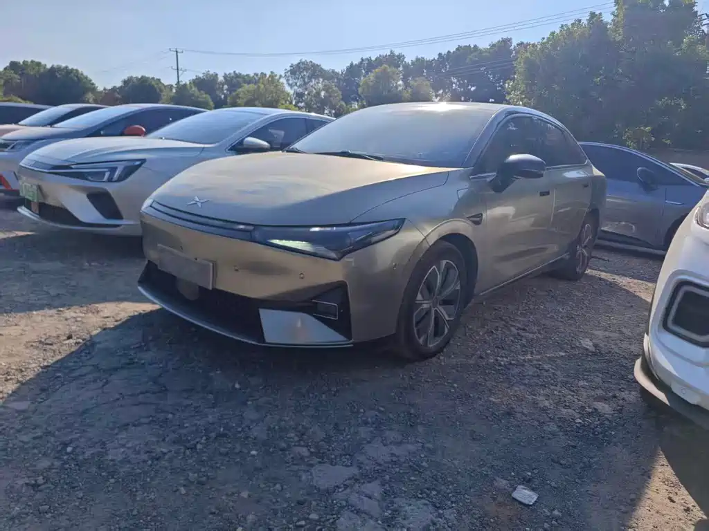 XPeng P5