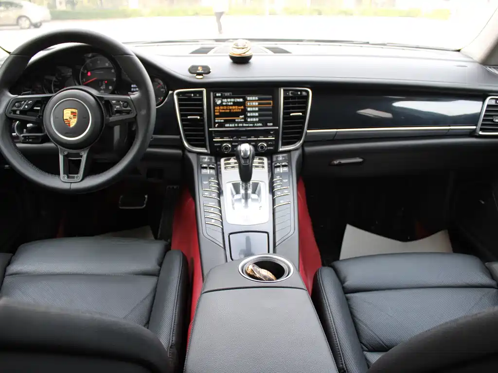 Porsche Panamera — миниатюра 7