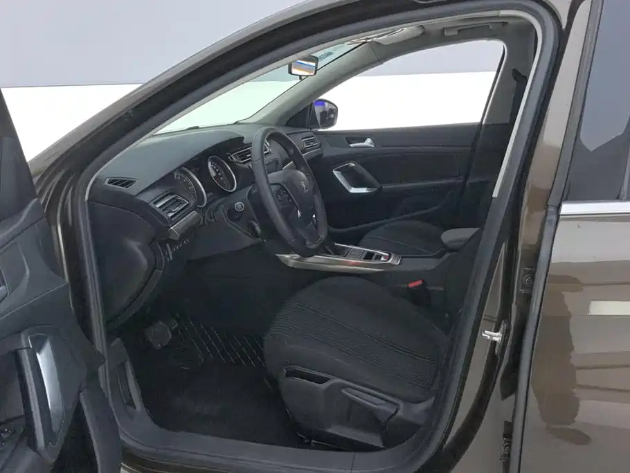 Peugeot 408 — миниатюра 8