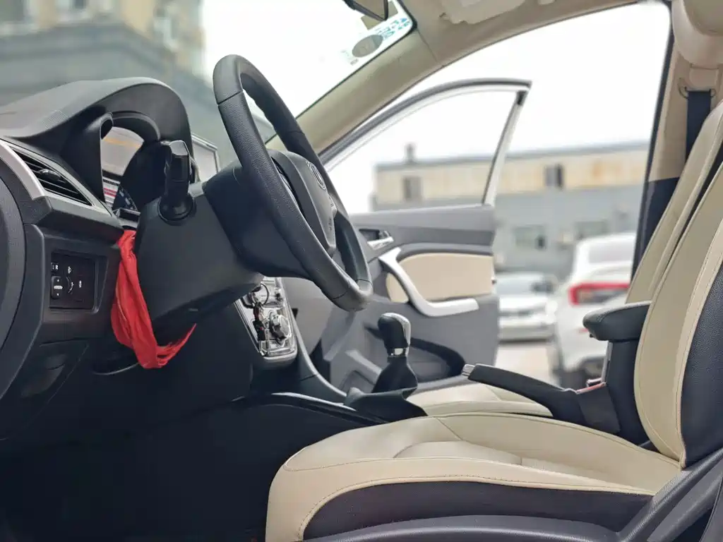 Changan V7 — миниатюра 12