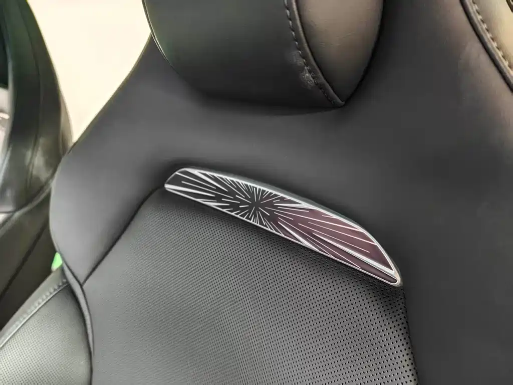 Tesla Model 3 — миниатюра 11