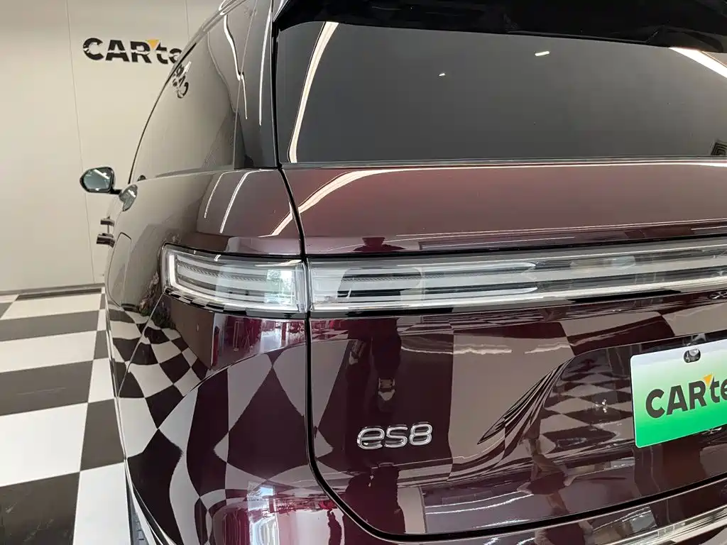 NIO ES8 — миниатюра 11