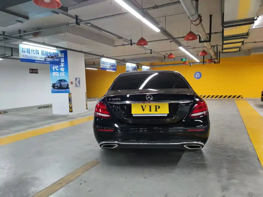 Mercedes-Benz E-Class — миниатюра 15
