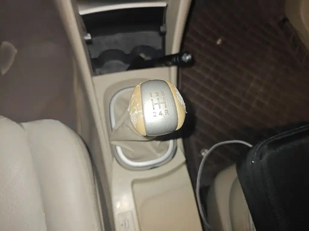 Nissan Sylphy — миниатюра 7