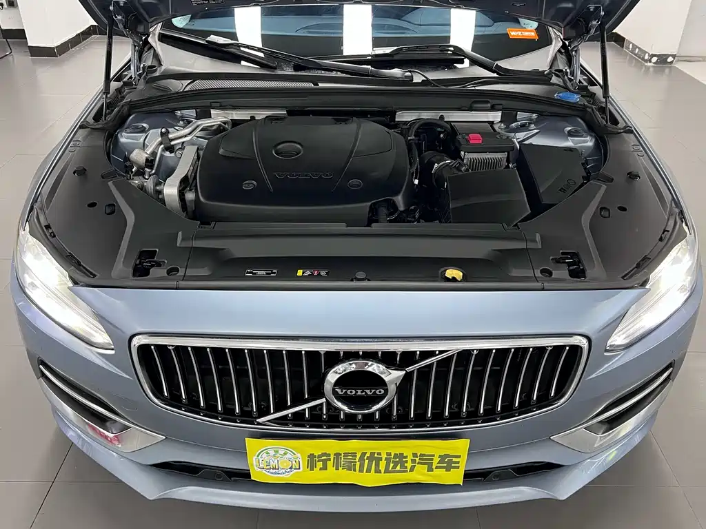 Volvo S90 — миниатюра 9