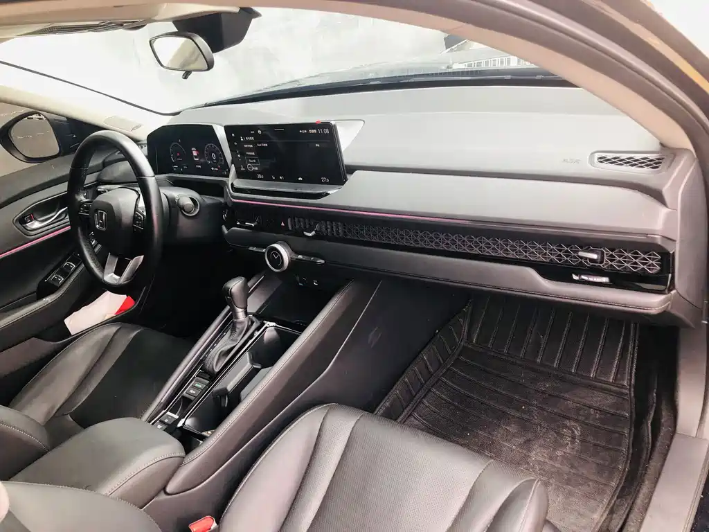 Honda Accord — миниатюра 12