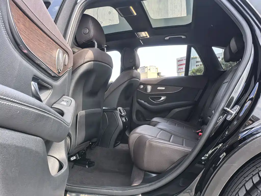 Mercedes-Benz GLC — миниатюра 15