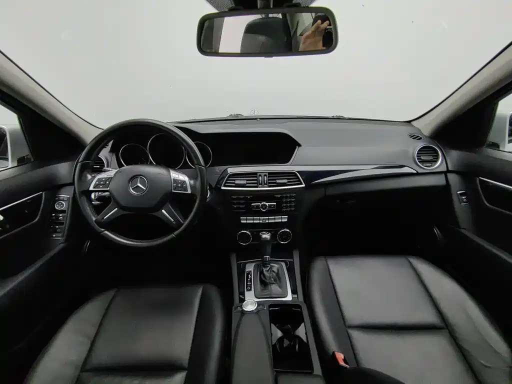 Mercedes-Benz C-Class — миниатюра 5