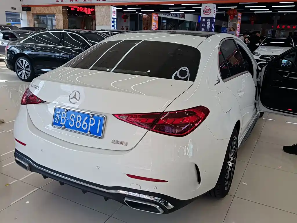 Mercedes-Benz C-Class — миниатюра 9