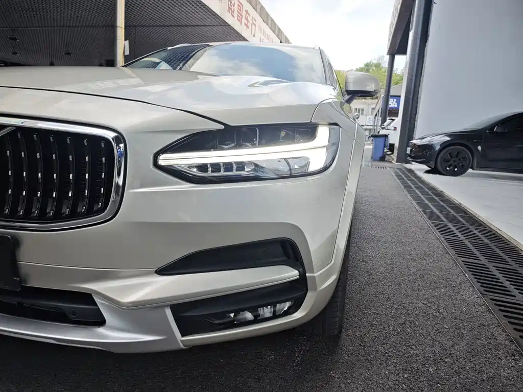 Volvo V90 — миниатюра 19