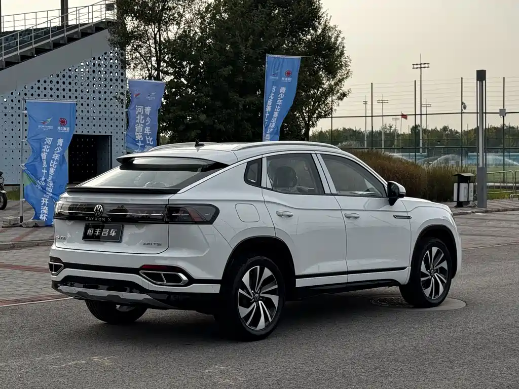 Volkswagen X — миниатюра 6