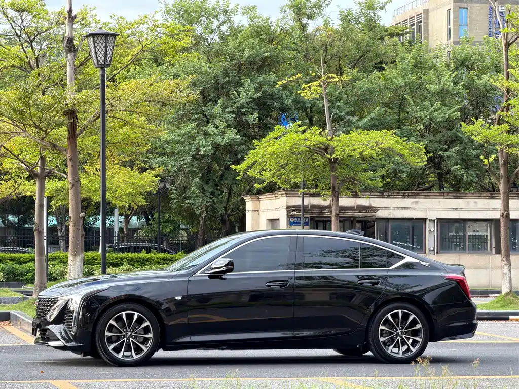 Cadillac CT5 — миниатюра 7