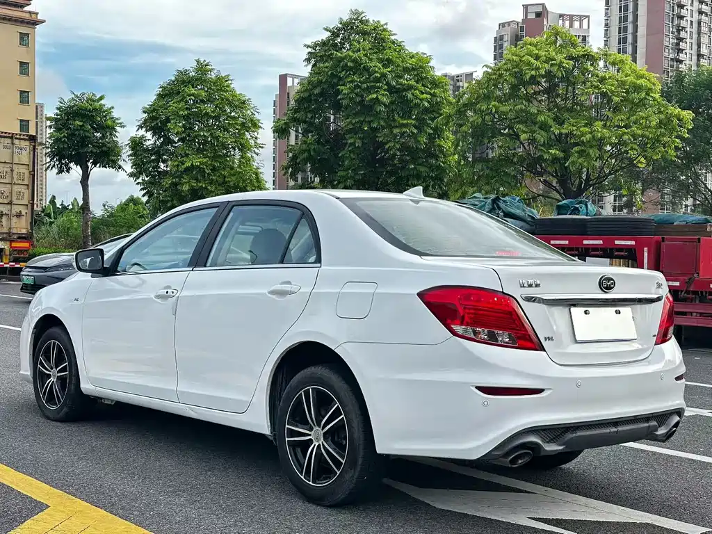 BYD Surui — миниатюра 9