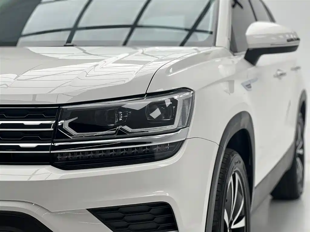 Volkswagen Tharu 2022 280TSI Luxury