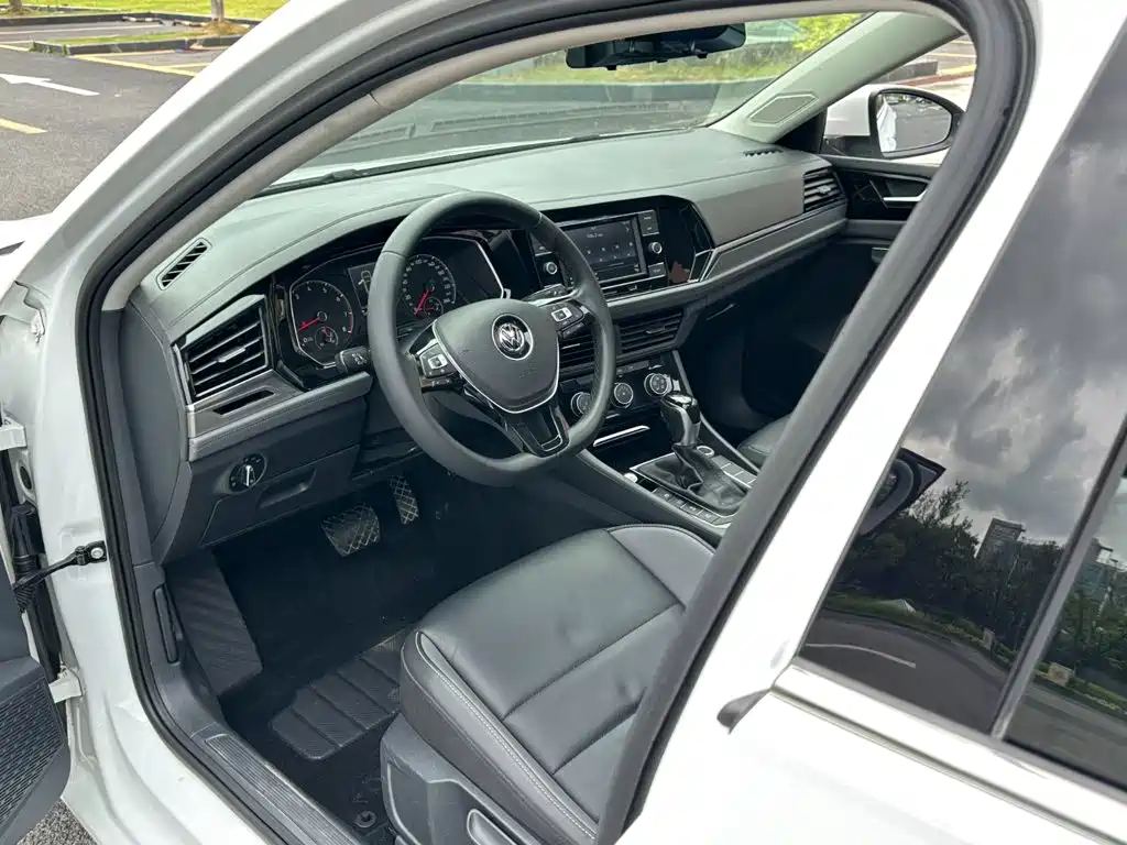 Volkswagen Sagitar — миниатюра 6