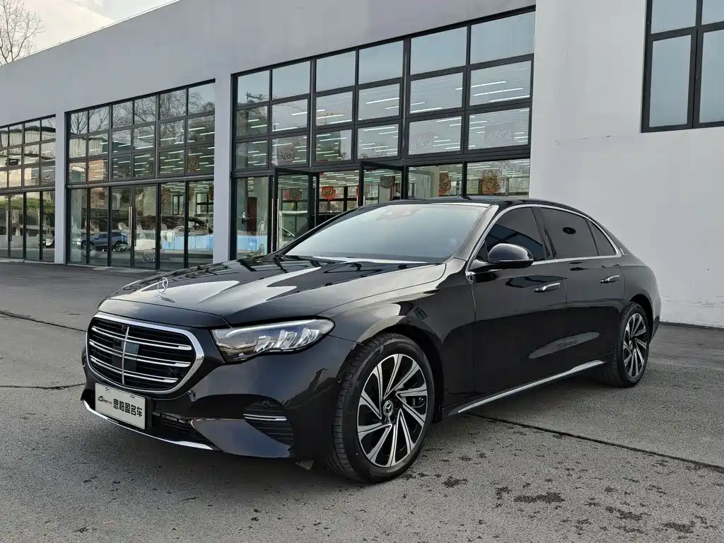 Mercedes-Benz E-Class 2024