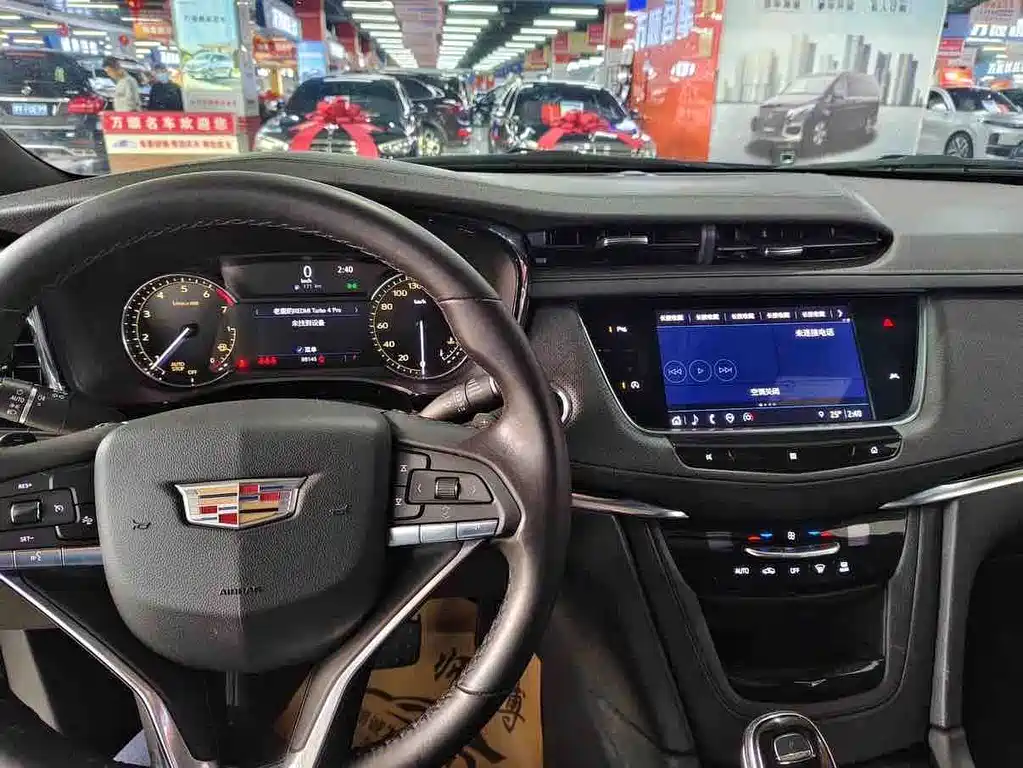 Cadillac XT6 — миниатюра 15