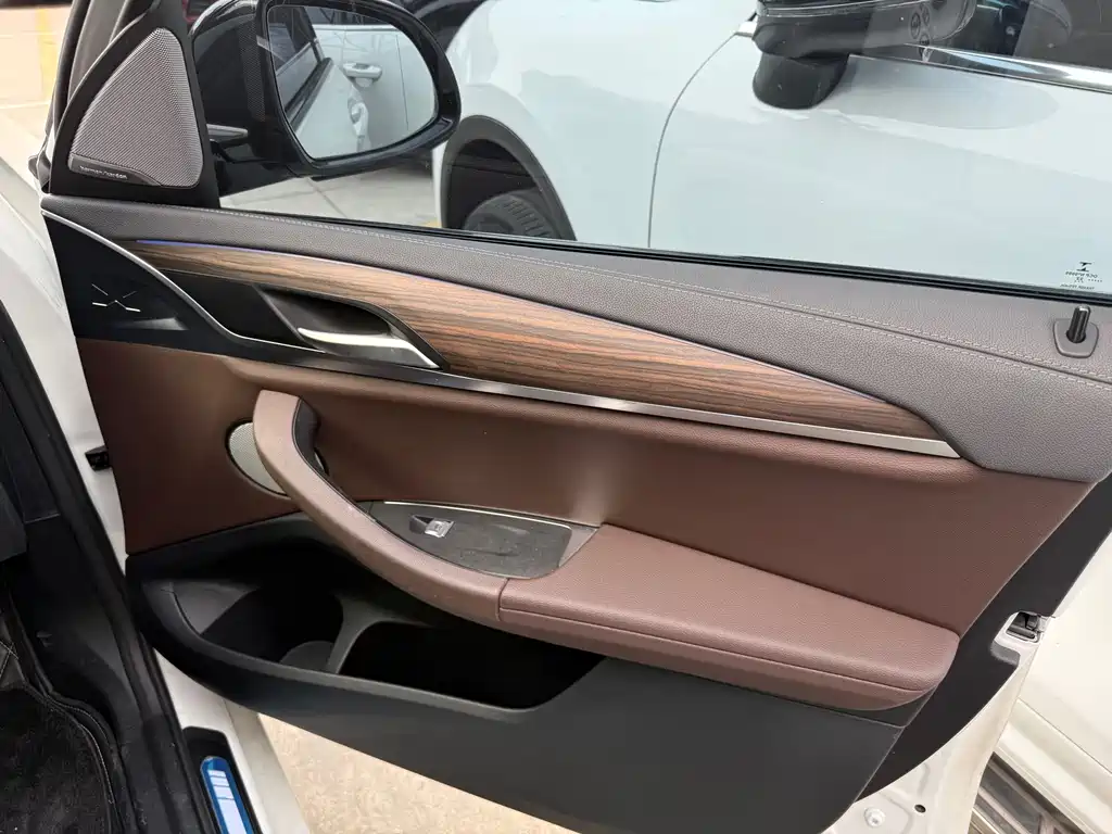 BMW X3 — миниатюра 17